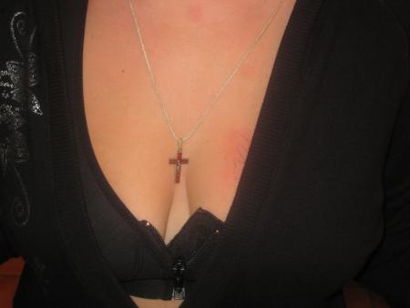 DEFI 20: PRENDRE UN DECOLLETE EN PHOTO 200 PTS
